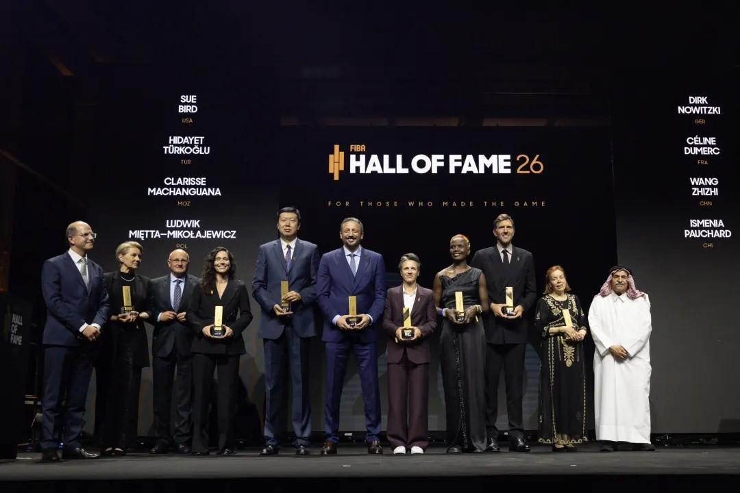 华体会体育-第五位入选FIBA名人堂的中国球员，中国篮协发贺信致敬王治郅